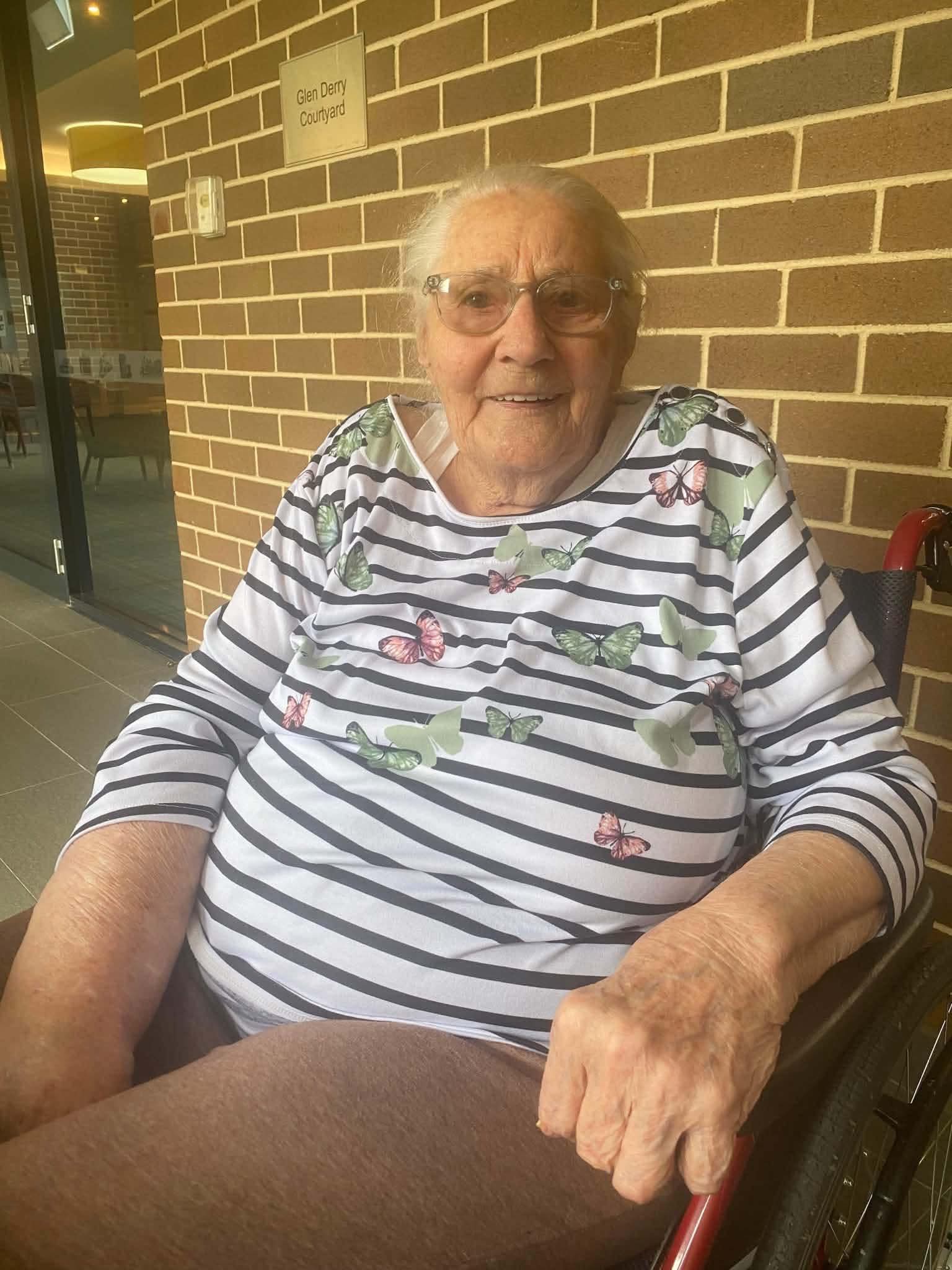 MACKAWAY, Mavis Irene
